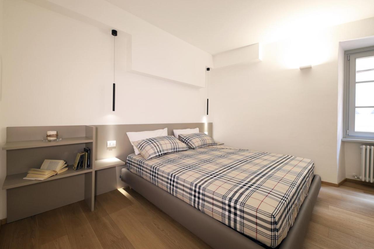 Palazzo Riccamboni Apartment ริวาเดลการ์ดา ภายนอก รูปภาพ