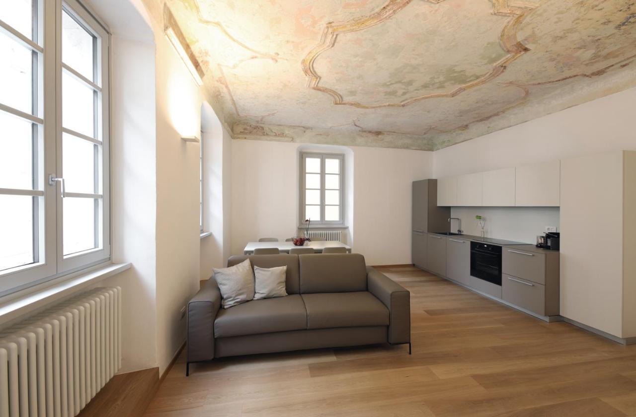 Palazzo Riccamboni Apartment ริวาเดลการ์ดา ภายนอก รูปภาพ