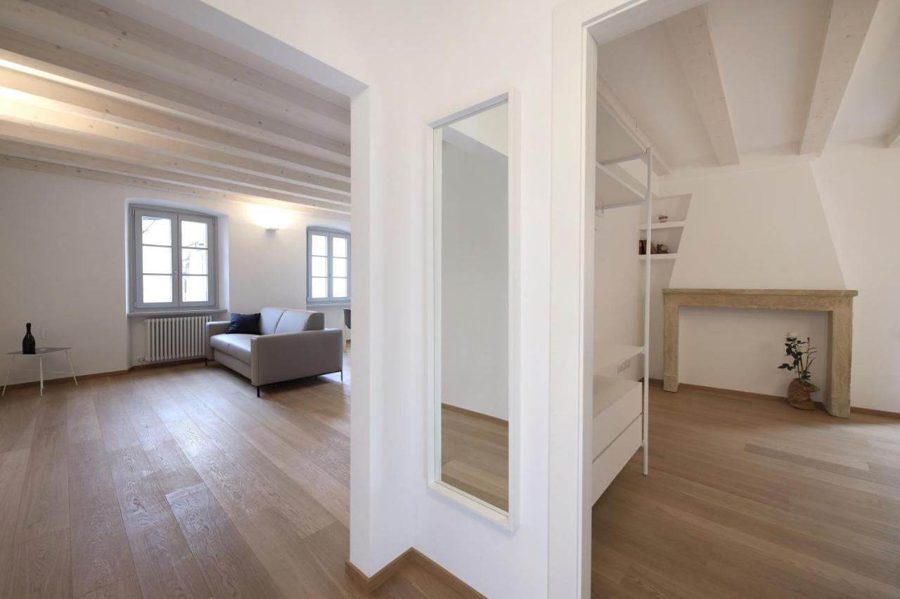Palazzo Riccamboni Apartment ริวาเดลการ์ดา ภายนอก รูปภาพ