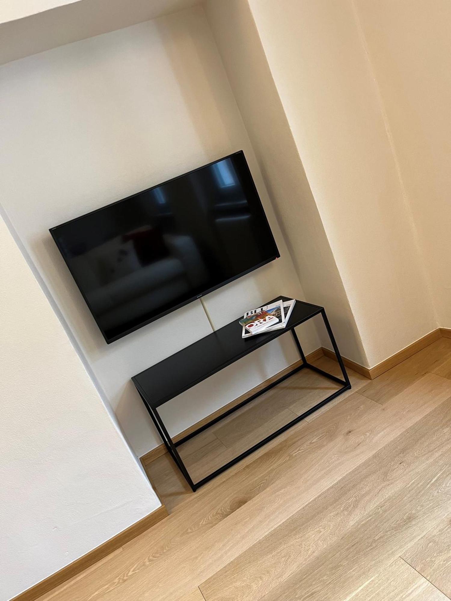 Palazzo Riccamboni Apartment ริวาเดลการ์ดา ภายนอก รูปภาพ